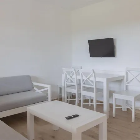 Gardens Apt 2 Dorm By Interhome 아파트