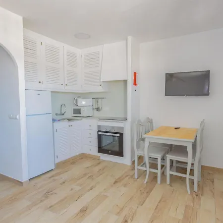 아파트 Gardens Apt 2 Dorm By Interhome